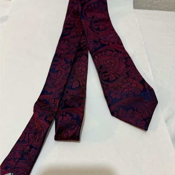 Jos. A. Bank Necktie Rust Blue Paisley Silk tie - Picture 2 of 6